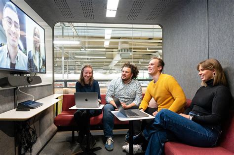 Huddle Sign 的图像结果