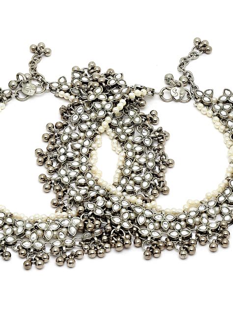 Karatcart Oxidised Silver Floral Kundan Anklet for Women