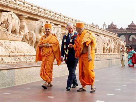 Prince Charles, Camilla visit Akshardham Temple - Prince Charles at ...