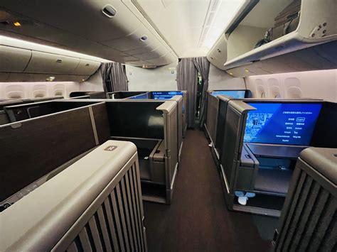 Review: ANA NH105 First Class THE SUITE Boeing 777-300ER Los Angeles ...