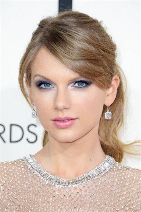 taylor swift concert makeup looks