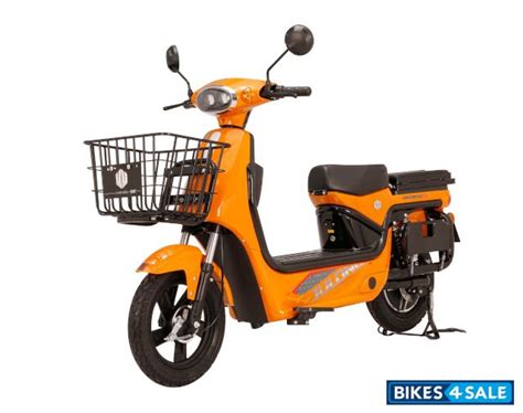 Green Shuttle E Apis-150 price, specs, mileage, colours, photos and ...