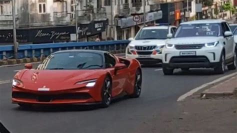Insanely Expensive Ferrari Supercar Is Spotted On Mumbai Streets With ...