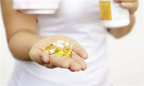 Sunshine in a Pill: High-Dose Oral Vitamin D Targets Cancer Treatment ...
