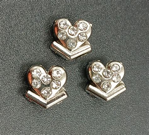 Nickle Stone Hart Shape Badges