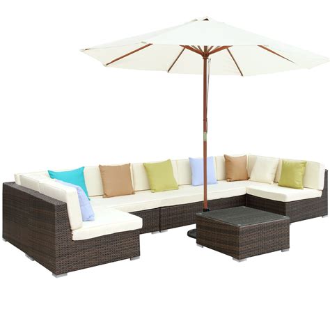 Modern Wicker Furniture for Fun Outdoor Living