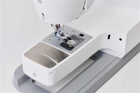 Singer CE 677 Threading 的图像结果