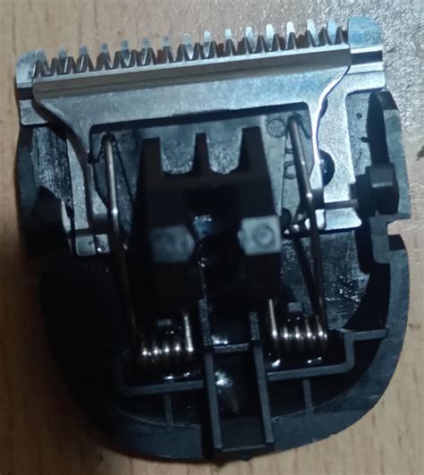 Groomiist CS-555 Corded & Cordless Beard Trimmer for Men (Blue & Black ...