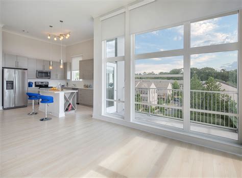 Floor To Ceiling Window Apartments Charlotte Nc - Sejatio