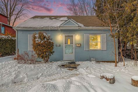 2825 Haughton Avenue, Britannia - Lincoln Heights and Area, ON K2B 6Z2