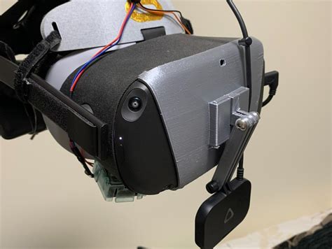 Someone gave their Quest 1 eye- and face-tracking