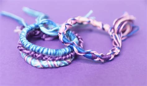 Homemade String Bracelets 的图像结果