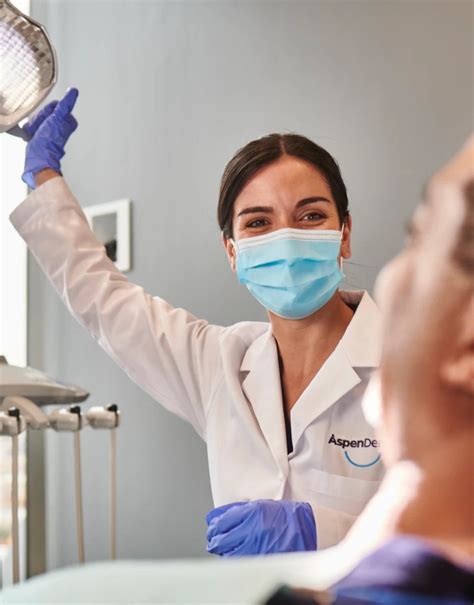 Bleeding gums: causes, relief and when to get help | Aspen Dental