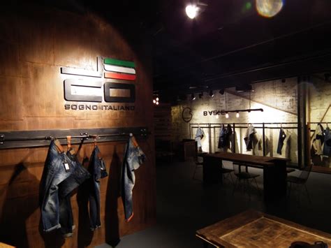 JSCO 牛仔裤专卖店设计 – 米尚丽零售设计网-店面设计丨办公室设计丨餐厅设计丨SI设计丨VI设计