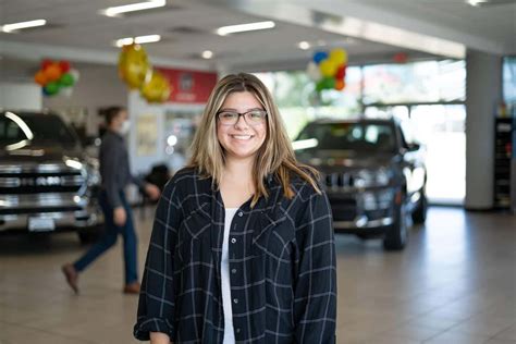 Buy a New or Used Car Near Menomonee Falls | Russ Darrow Nissan of Milwaukee