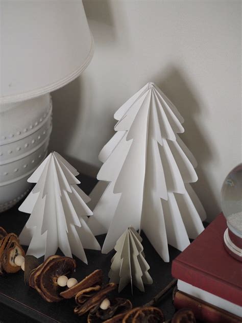 Diy paper decorations 12 crafts of christmas – Artofit