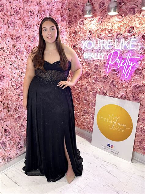 Vienna (Black) - InstaGlam Prom