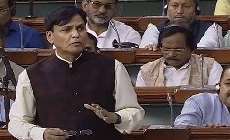 Over six lakh Indians gave up their citizenship in last five years: Govt