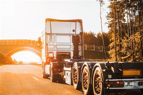 Transportation Truck 的图像结果