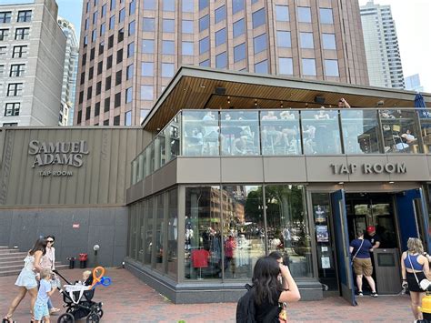 Framingham/Worcester Line on the Commuter Rail