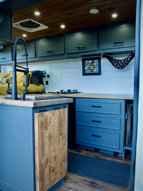 Conversion Van Builds 的图像结果