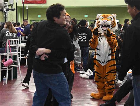 Students compete for top honors at LAUSD’s 44th Academic Decathlon ...