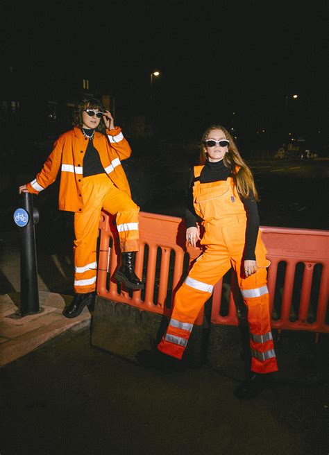 Prima Queen • Red Light Management