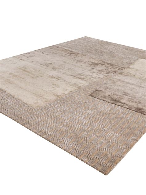 Hands MISCELLA Natural Luxury Carpet - Wool & Botanical Silk, Hand ...