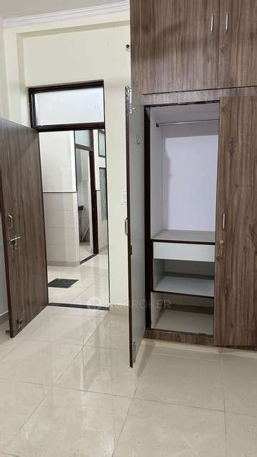 Nangloi, Delhi - Map, Pincode, Property Rates, Photos & Reviews 2026