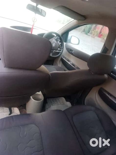 Urgent selling i20 are good conditions green tax transfer kerna hai ...