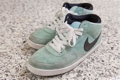 How to Clean Faux-Suede Shoes | eHow | Limpieza de gamuza, Como limpiar ...