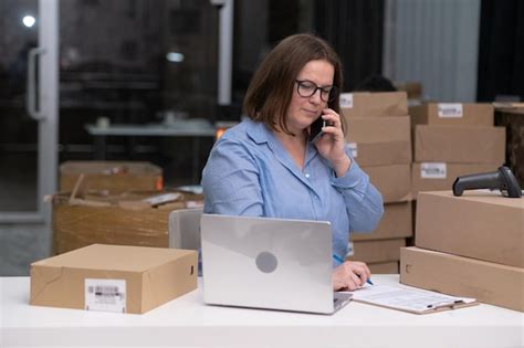 Business Owner Laptop 的图像结果