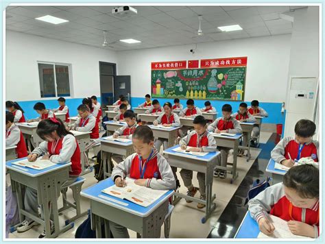 2016级教育技术学本科生赴芜湖市二十七中学开展教育见习活动-教育科学学院