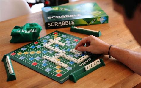 Le Scrabble va-t-il vraiment supprimer des centaines de mots jugés ...