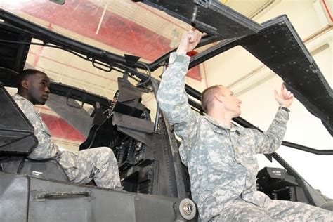 USMA Rugby Team tours 1st Air Cav aircraft | Article | The United ...