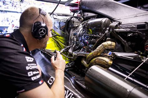 How Much Are F1 Engineer Salaries in 2026? A Full Breakdown