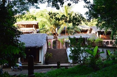 HOTEL LES BOUCANIERS (Ambatoloaka) - Hotel Reviews, Photos, Rate ...