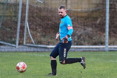 Limbourg et Bressoux se neutralisent en P4E : "Le principal était de ne ...