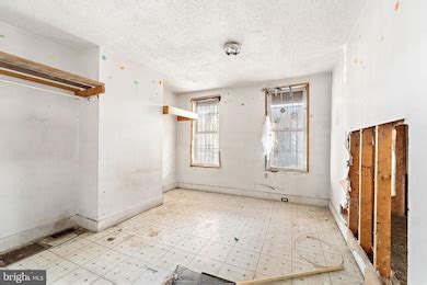 2622 Saunders St, Camden, NJ 08105 | Homes.com