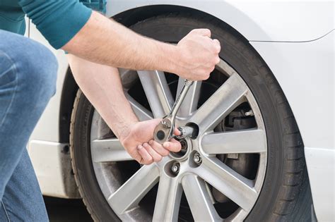 Should You Replace All Four Tires on Your AWD Vehicle? - AutoZone