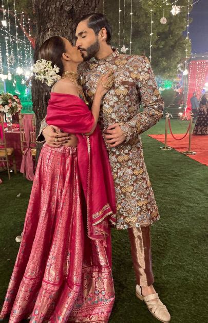 Buy Shoes Online | Handmade Shoes Online Shop | Handcrafted Jutti ...