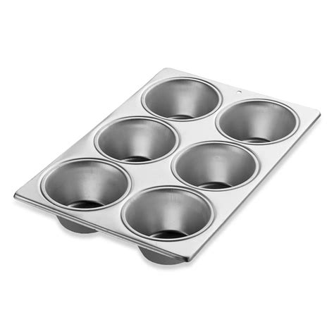 The Best Muffin Pans, Tested by a Former Bakery Owner
