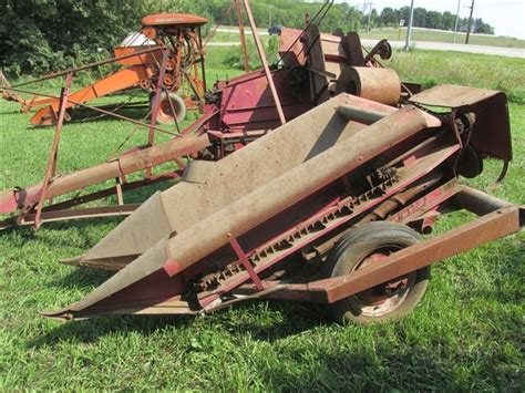 Single Row Corn Picker 的图像结果