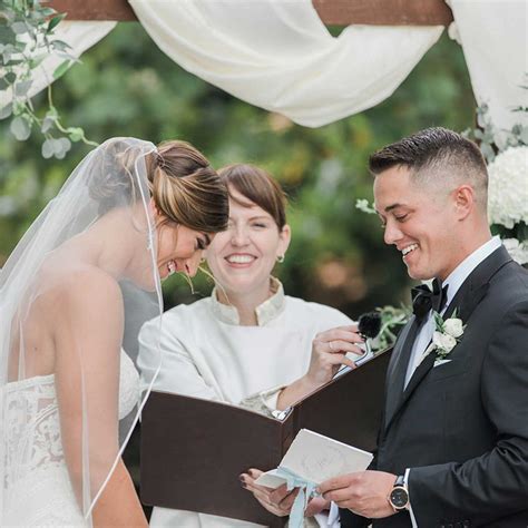 Wedding Officiants near New York, NY | WeddingOfficiants.com