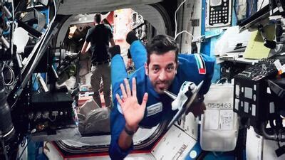 Ramadan 2023: Sultan Al Neyadi shows breathtaking views of crescent ...