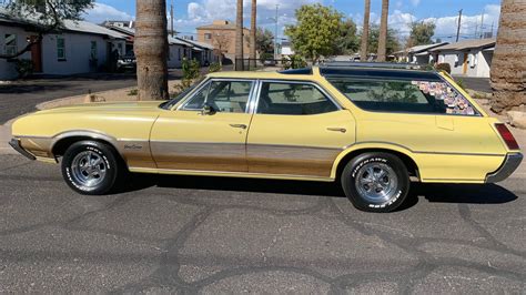 1972 Oldsmobile Cutlass Vista Cruiser Wagon at Glendale 2023 as T45 - Mecum Auctions