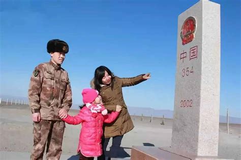 北京市举办军人军属专场冰雪体验活动-新华网