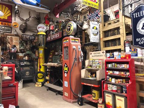 Vintage Garage Decor Ideas