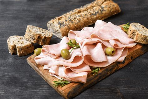 Mortadella Bologna IGP - Wine and Travel Italy