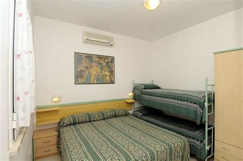 INTERNATIONAL CAMPING TORRE CERRANO (Pineto, Abruzzo) - Campground ...